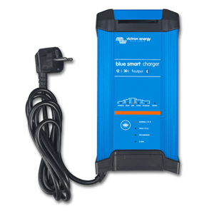 Victron Energy Nabíječka autobaterií BlueSmart 12V/30A IP22 1 výstup